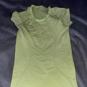 Neon green lululemon top!
